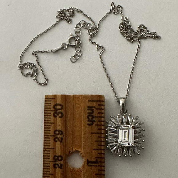 925 Silver baguette cz necklace trending - Picture 2 of 4